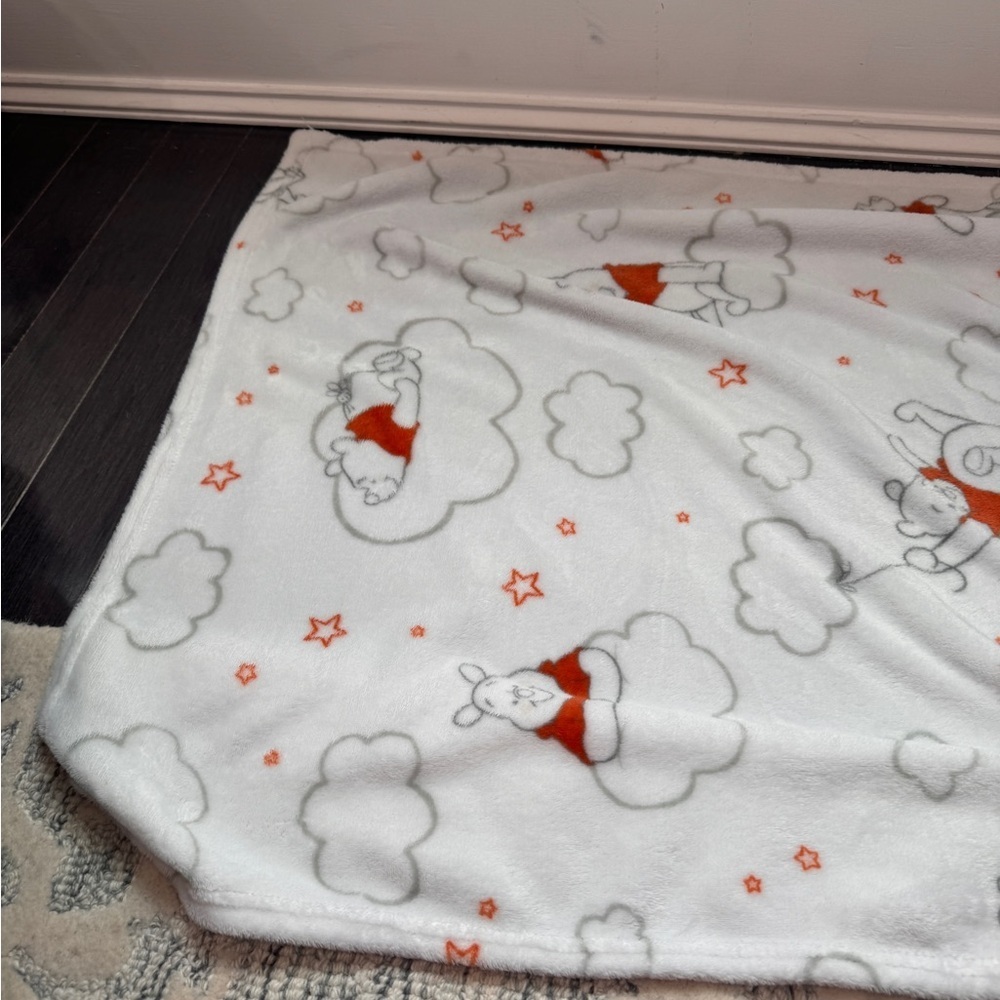 NWOT Disney Winnie the Pooh White and Orange Kids Baby Blanket 30 x 36 in - Picture 2 of 4
